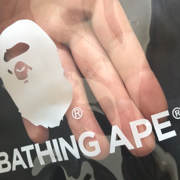 A Bathing Ape 4 tier travel toiletries bag flawed - Picture 6 of 8